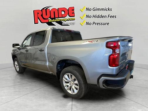 Sterling Gray 2026 Chevrolet Silverado 1500 Custom
