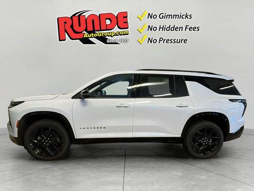 Polar White 2026 Chevrolet Traverse RS