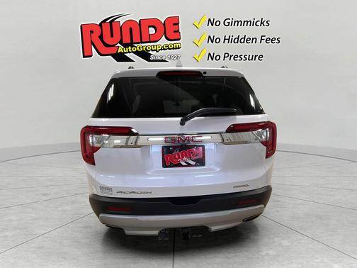 White 2020 GMC Acadia SLT