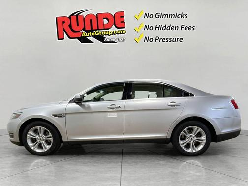 White 2019 Ford Taurus SEL