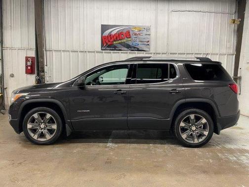 2017 GMC Acadia SLT-2