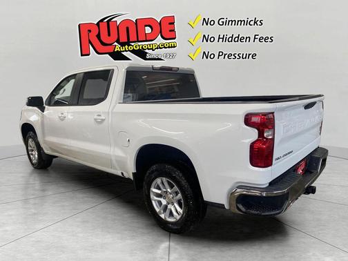 Summit White 2026 Chevrolet Silverado 1500 LT