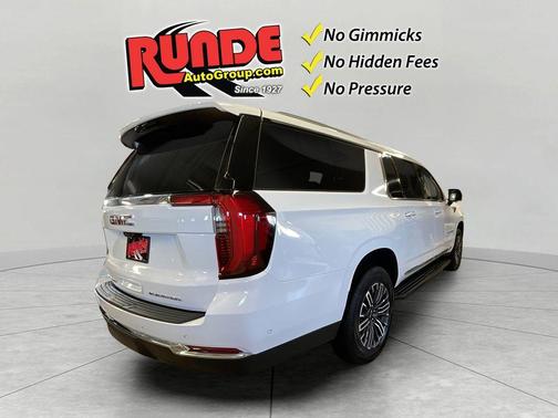 Summit White 2026 GMC Yukon XL Elevation