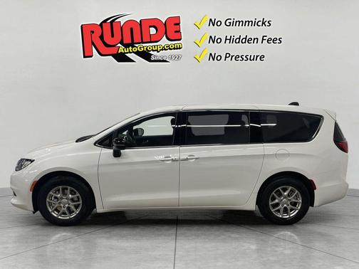 2026 Chrysler Voyager LX