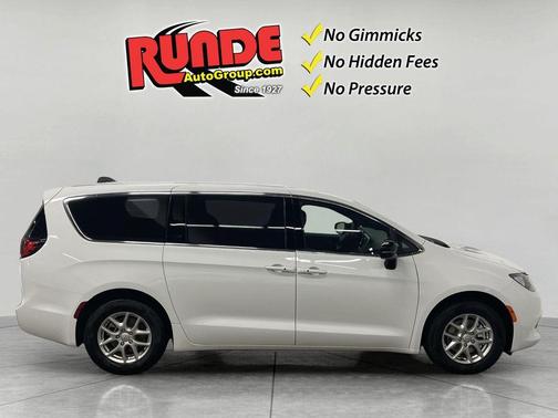 2026 Chrysler Voyager LX