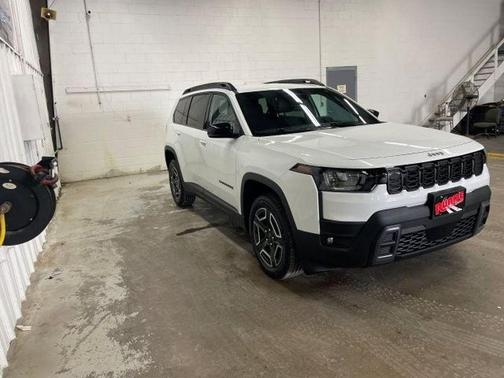 Bright White Clearcoat 2026 Jeep Cherokee LAREDO/LIMITED