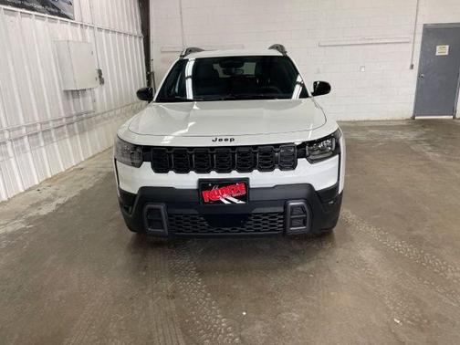 Bright White Clearcoat 2026 Jeep Cherokee LAREDO/LIMITED