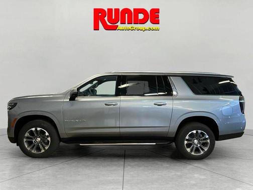 2025 Chevrolet Suburban LT