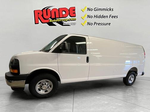 Summit White 2026 Chevrolet Express 3500 Work Van