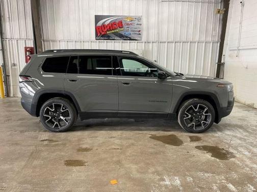 2026 Jeep Cherokee Overland