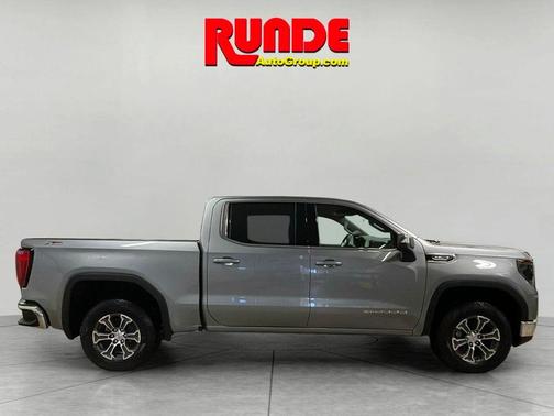 2025 GMC Sierra 1500 SLE