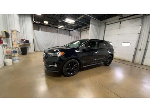 Black 2020 Ford Edge ST Line