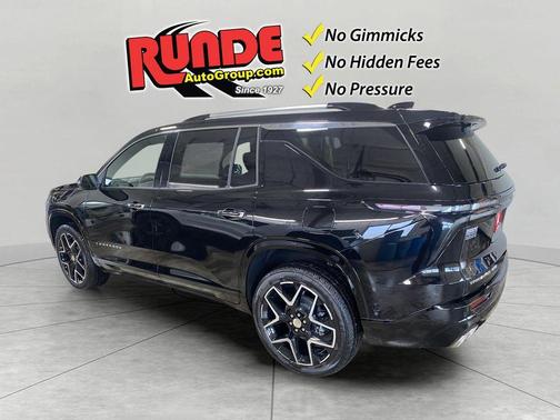 Mosaic Black Metallic 2026 Chevrolet Traverse High Country