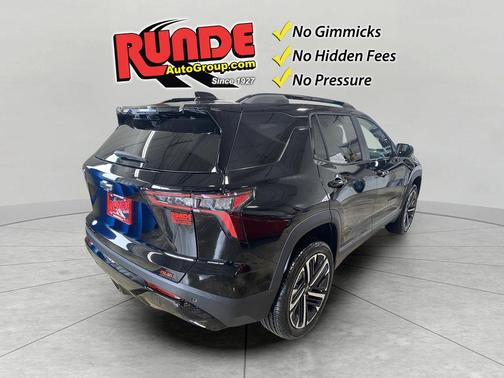 Mosaic Black 2026 Chevrolet Equinox RS