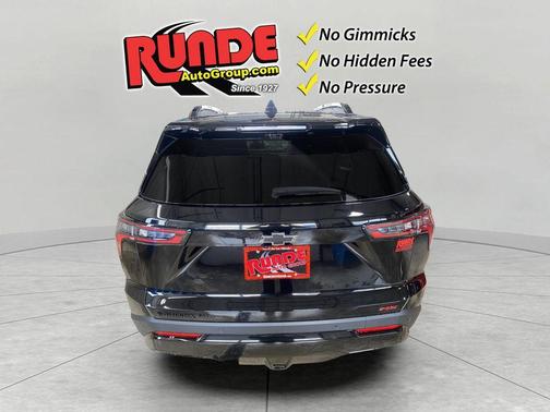 Mosaic Black 2026 Chevrolet Equinox RS