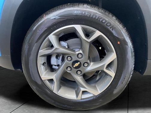 Marina Blue 2026 Chevrolet Trax LT