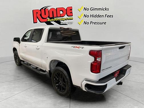 Summit White 2026 Chevrolet Silverado 1500 RST