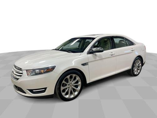 White 2017 Ford Taurus Limited