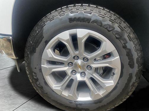 Summit White 2026 Chevrolet Silverado 1500 LTZ