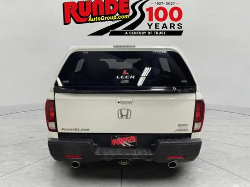 White 2023 Honda Ridgeline RTL