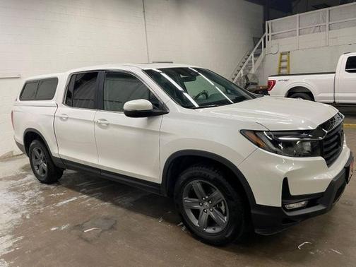 White 2023 Honda Ridgeline RTL