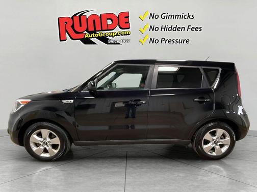 Black 2019 Kia Soul Base