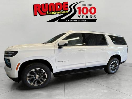 Summit White 2027 Chevrolet Suburban LT