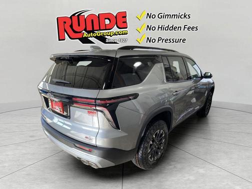 Sterling Gray 2026 Chevrolet Traverse Z71