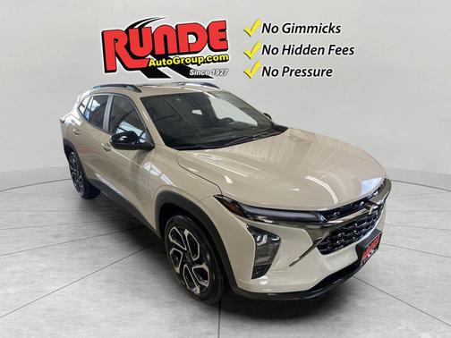 White Sand 2026 Chevrolet Trax 2RS