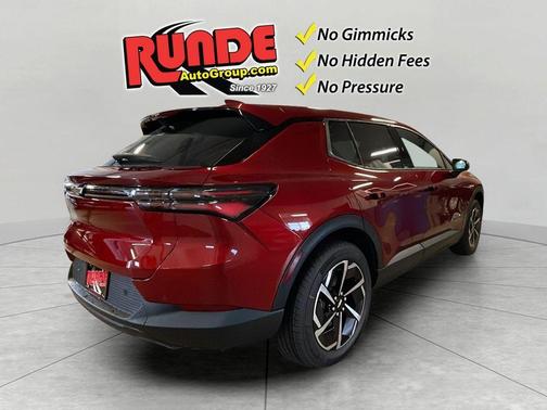 2026 Chevrolet Equinox EV LT 1