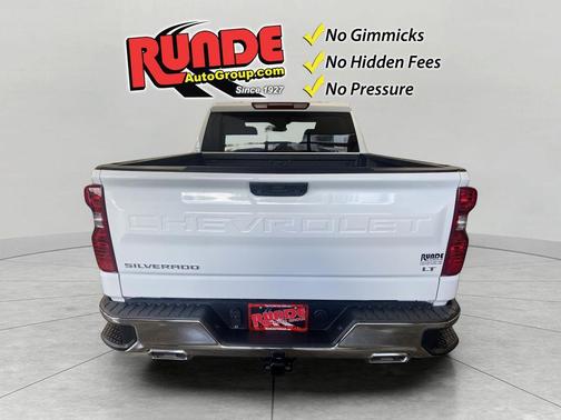 Summit White 2026 Chevrolet Silverado 1500 LT