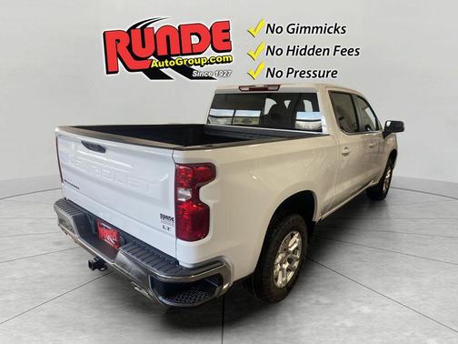 Summit White 2026 Chevrolet Silverado 1500 LT
