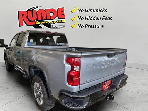 Sterling Gray 2026 Chevrolet Silverado 2500 Custom