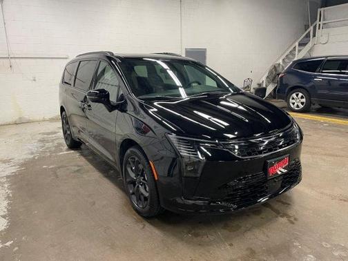 Diamond Black 2027 Chrysler Pacifica LIMITED