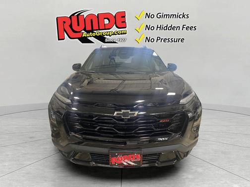 Mosaic Black 2026 Chevrolet Equinox RS