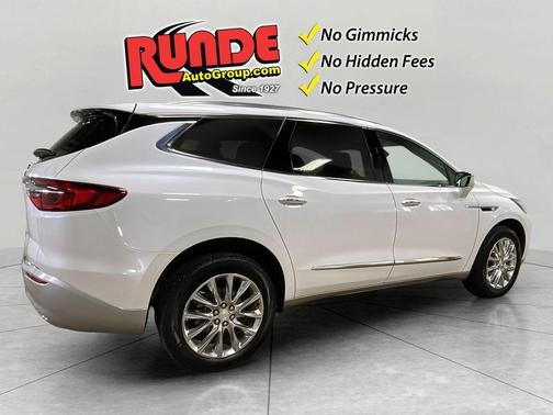 White 2021 Buick Enclave Premium