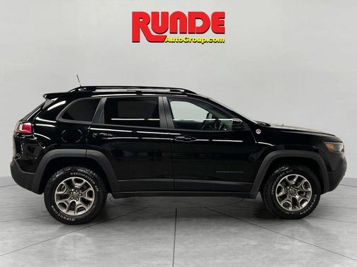 2022 Jeep Cherokee Trailhawk