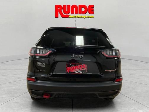 2022 Jeep Cherokee Trailhawk