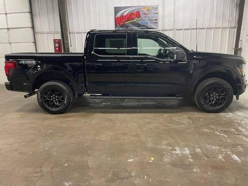 Agate Black Metallic 2026 Ford F-150 XLT