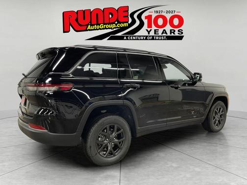 Gloss Black 2027 Jeep Grand Cherokee Laredo