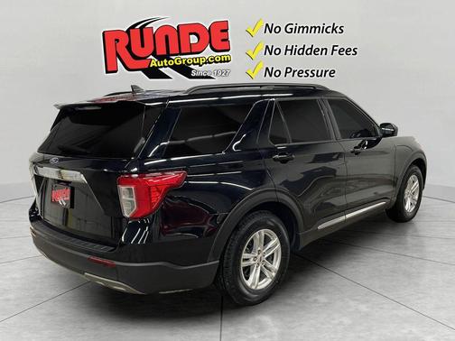 Black 2023 Ford Explorer XLT