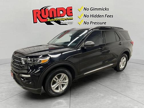 Black 2023 Ford Explorer XLT