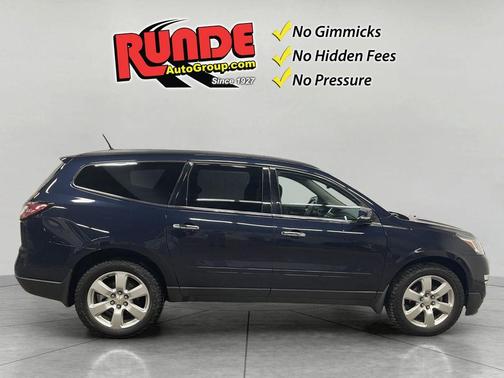 Blue 2017 Chevrolet Traverse 1LT