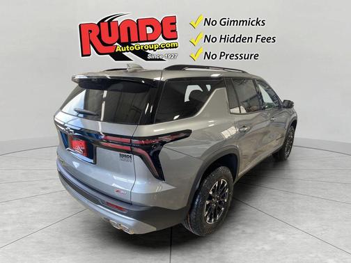 Sterling Gray 2026 Chevrolet Traverse Z71