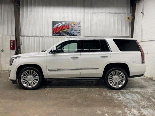 2016 Cadillac Escalade Platinum