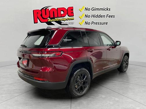 2025 Jeep Grand Cherokee Laredo