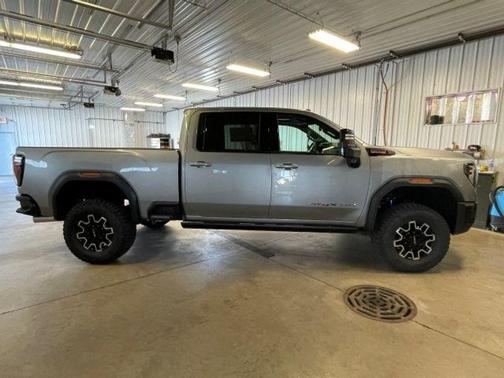 2025 GMC Sierra 2500 AT4X