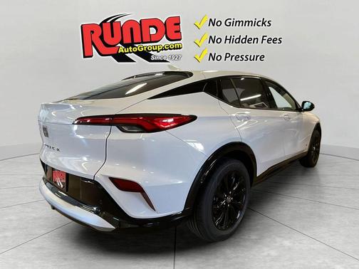 Summit White 2026 Buick Envista Sport Touring