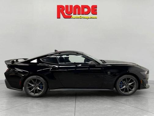 2024 Ford Mustang Dark Horse