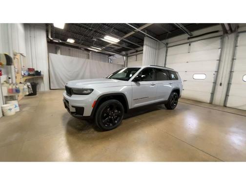 2022 Jeep Grand Cherokee L Laredo